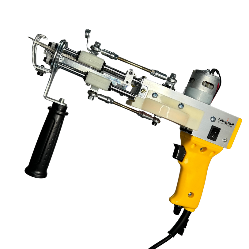 AK DUO tufting gun loop pile en cut pile yellow tufting machine geel Tufting Stuff by Mattimat